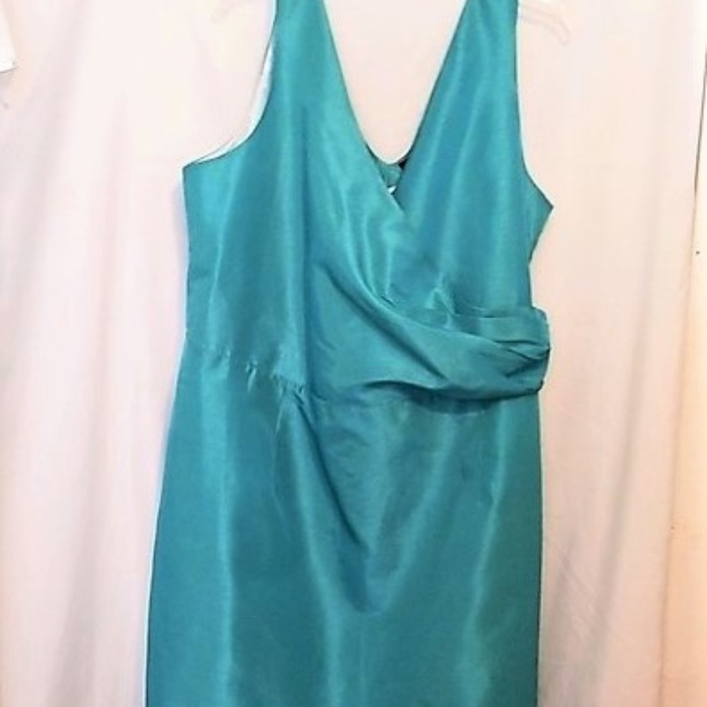 EUC FLATTERING FORMAL FAUX-WRAP SILK-LIKE KNEE